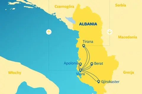 Mapa Albanii z zaznaczonymi miastami i trasami lotniczymi. Widać lotniska w Tiranie, Wlorze, Apolonii, Beracie i Gjirokasterze.