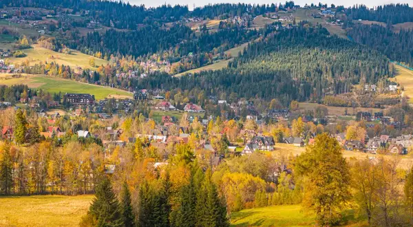 Zakopane: Przewodnik po atrakcjach, poradach i najlepszych miejscach