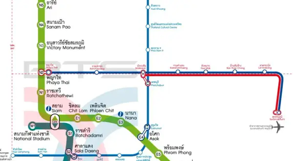 Mapa metra w Bangkoku, z zaznaczoną linią do lotniska Suvarnabhumi.