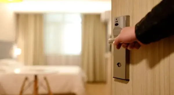 Jak otworzyć hotel w Polsce? Kompleksowy poradnik krok po kroku
