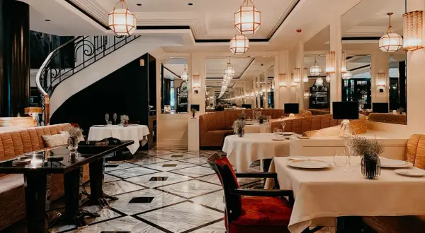 Porto gdzie zjeść: Przewodnik po najlepszych restauracjach i smakach