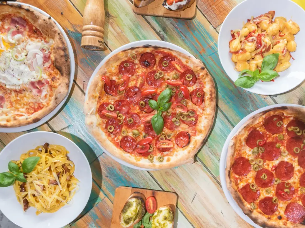 Gdzie zjeść w Pruszkowie? TOP 5 miejsc na obiad i pizzę