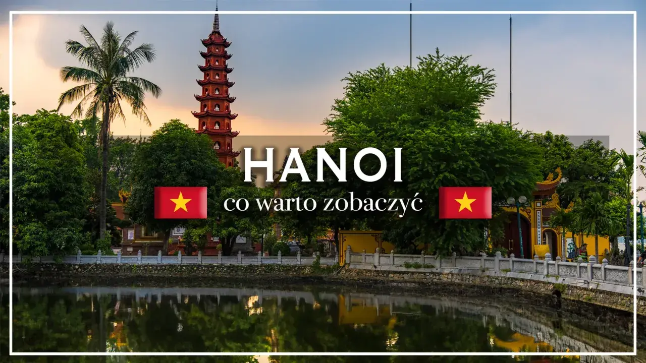 Hanoi, stolica Wietnamu, z pagodą i palmą nad jeziorem.